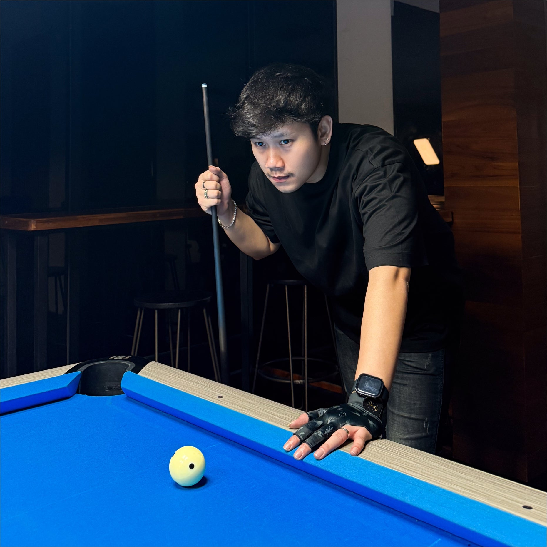 Zuna X Dinantios Pro Bridge Half Finger Billiard Gloves