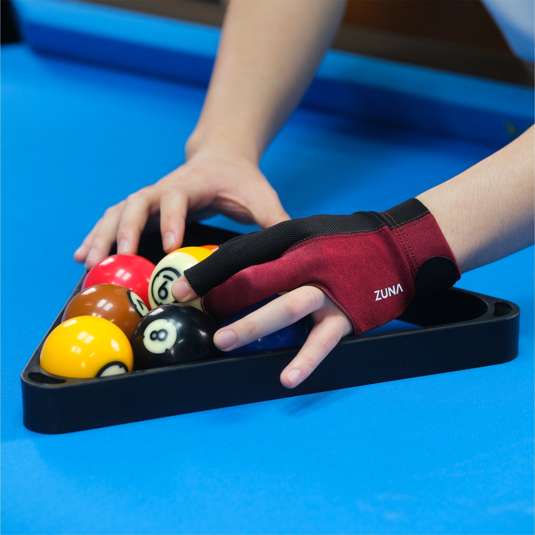 Dezz Half Finger Billiard Gloves